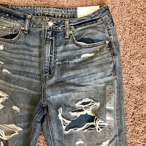 American Eagle Hi-Rise Tomgirl Jeans